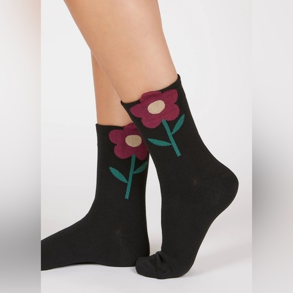 Accessories - 🍁 💠NEW Peekaboo Dark Socks